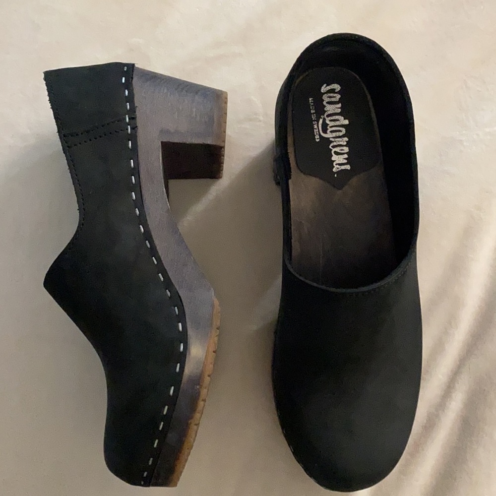 Sandgren clogs, suede black size 8 US, 39 EU.